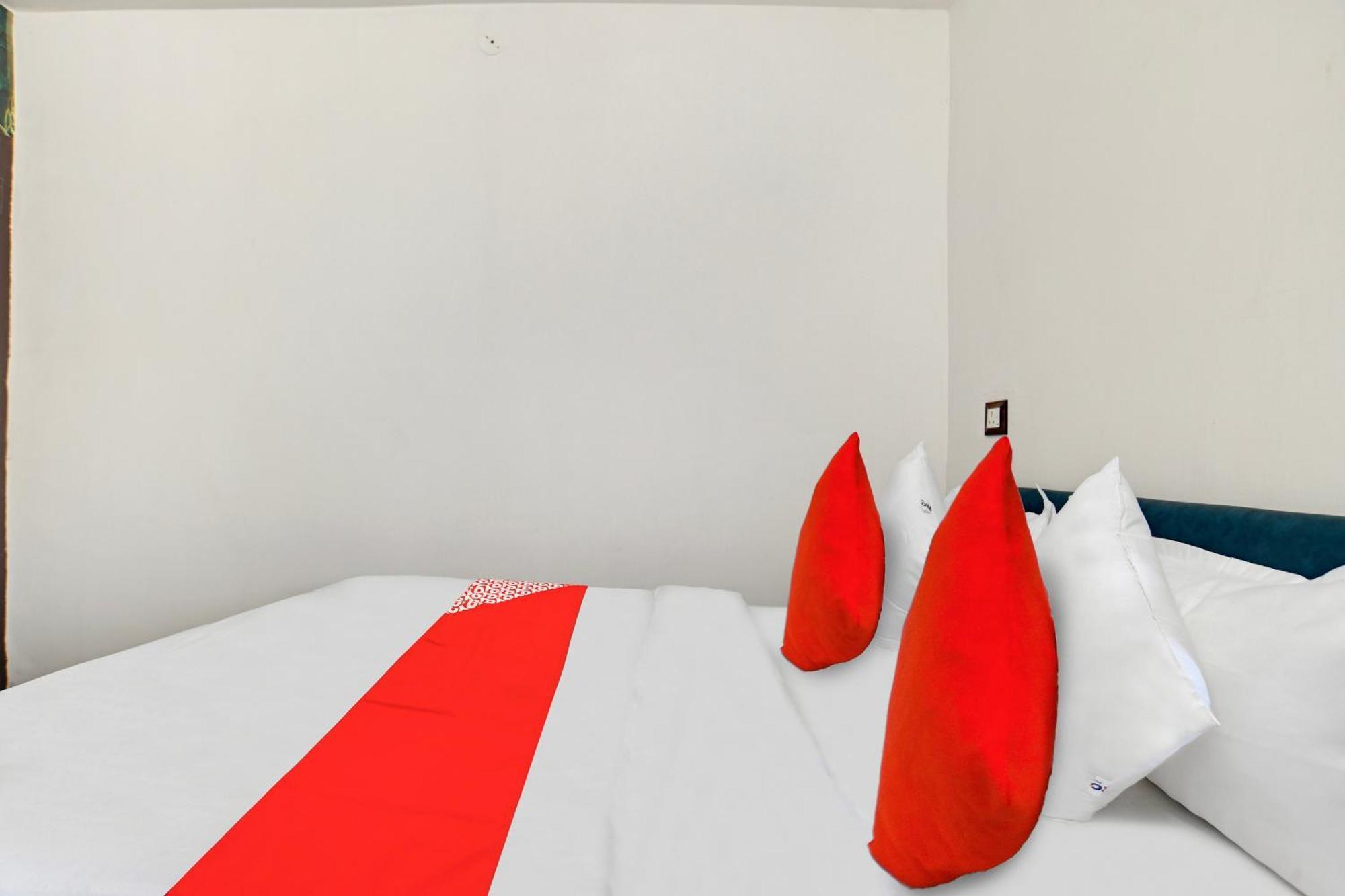 Oyo Flagship Hotel Shree United إندور المظهر الخارجي الصورة