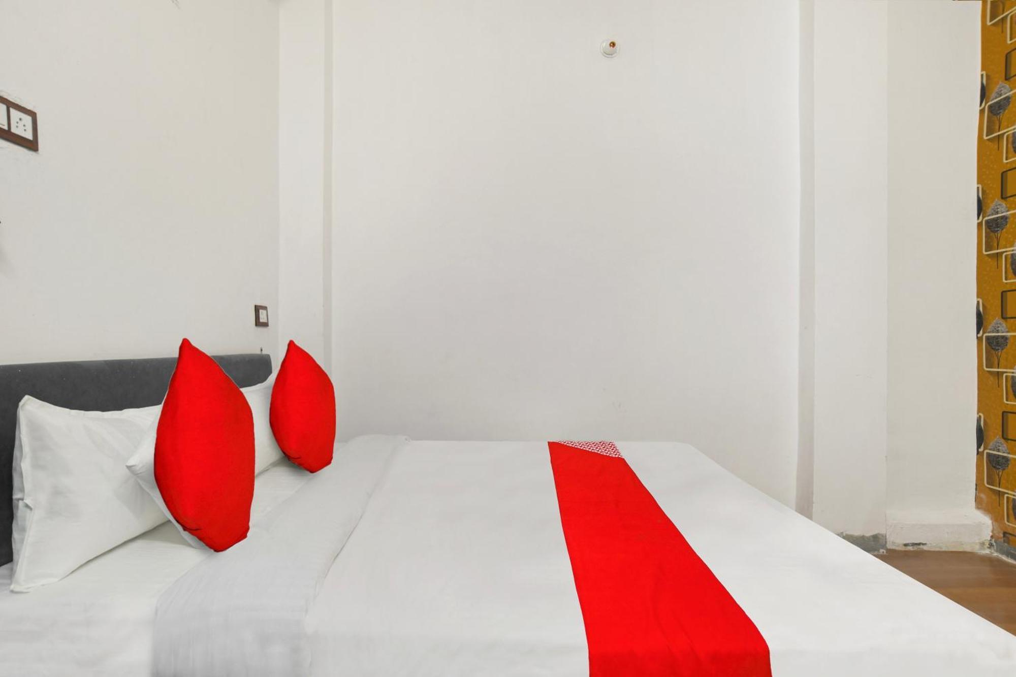 Oyo Flagship Hotel Shree United إندور المظهر الخارجي الصورة