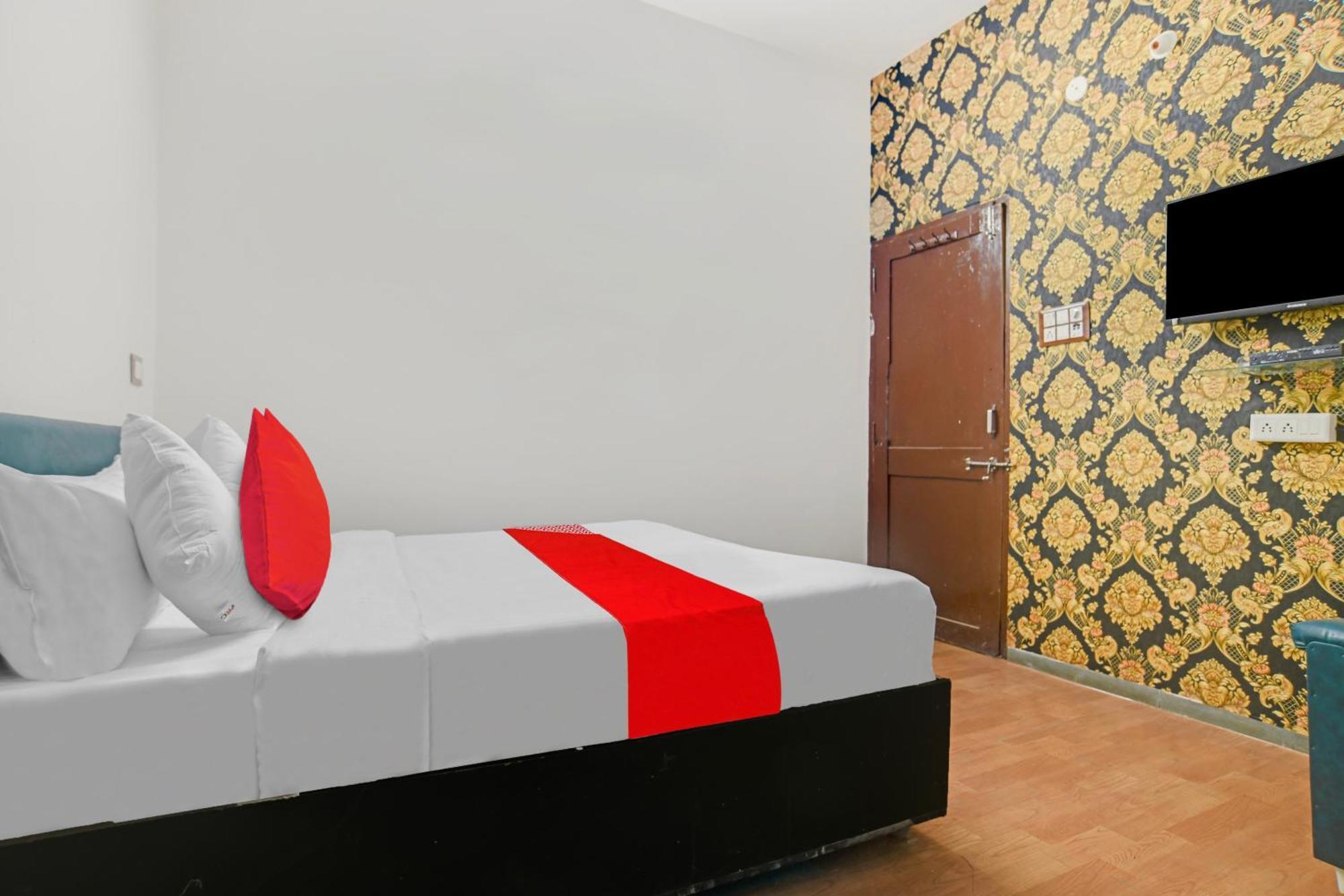 Oyo Flagship Hotel Shree United إندور المظهر الخارجي الصورة